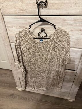 Old Navy Beige and Taupe Animal Print Short Sleeve Top